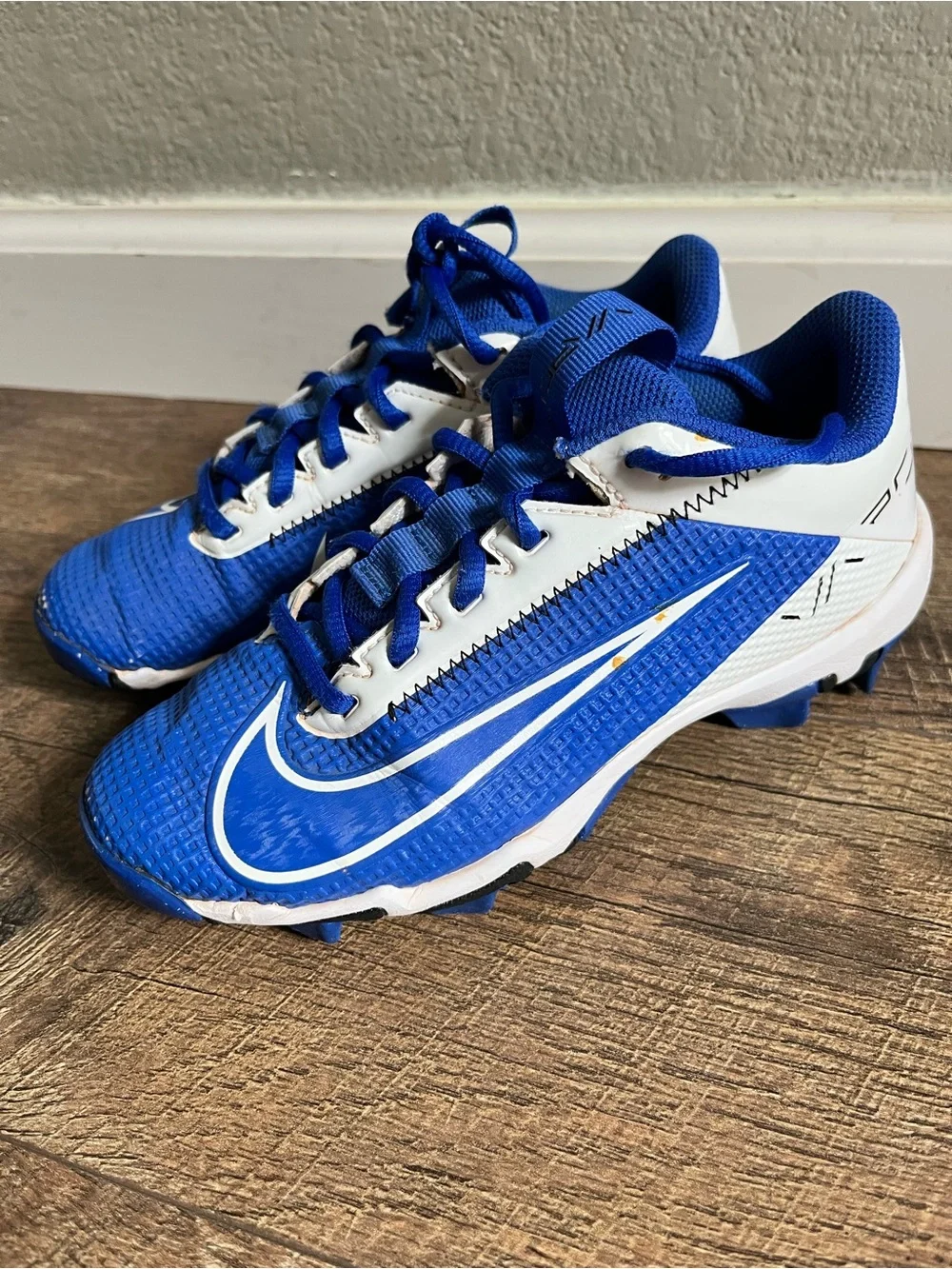 Nike Vapor Edge Shark 2 GS 'Hyper Royal' baseball cleats size 2